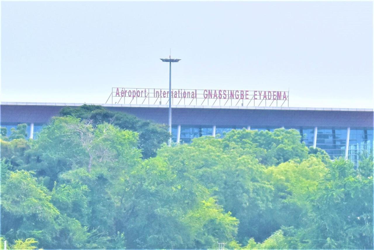Residence Bellevue Sito Aiport- Lomé Kültér fotó